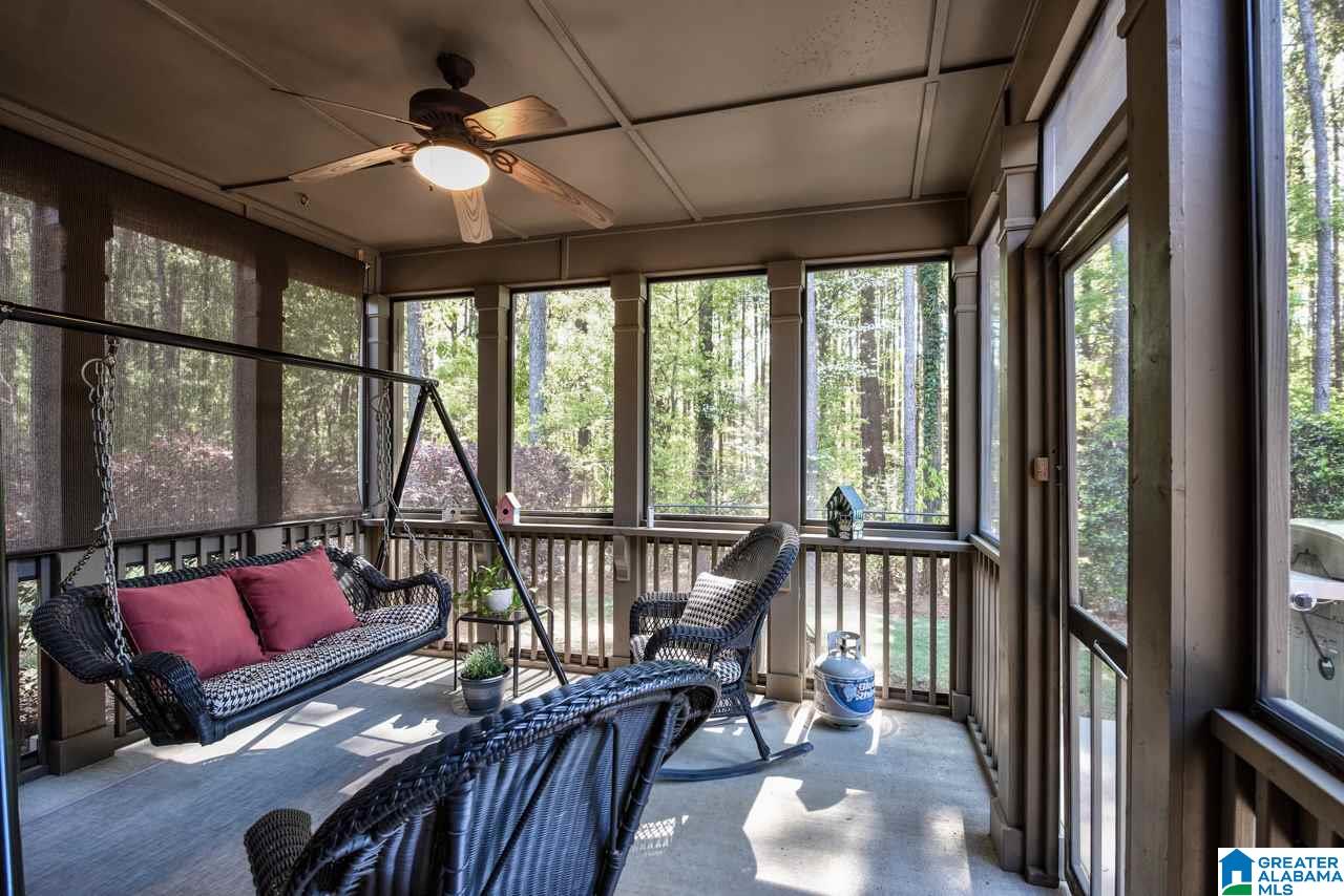 926 Haddington Dale Pelham, AL 35124 - Photo 9 of 41