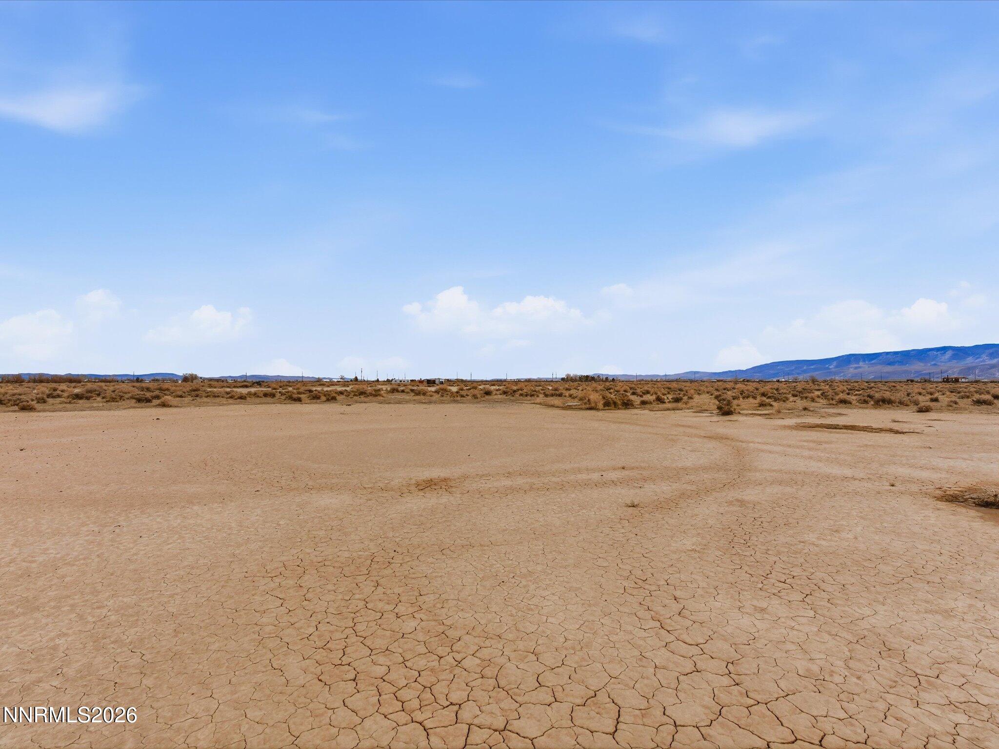 9035 Vía Segundo Silver Springs, NV 89429 - Photo 23 of 30 25-Edge of property looking E