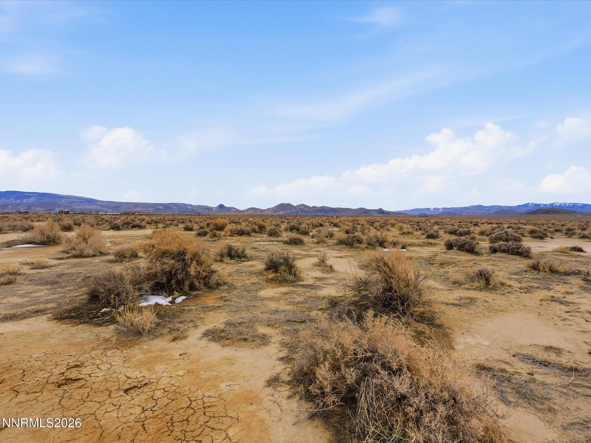 9035 Vía Segundo Silver Springs, NV 89429 - Photo 24 of 30 28-Middle of property looking E