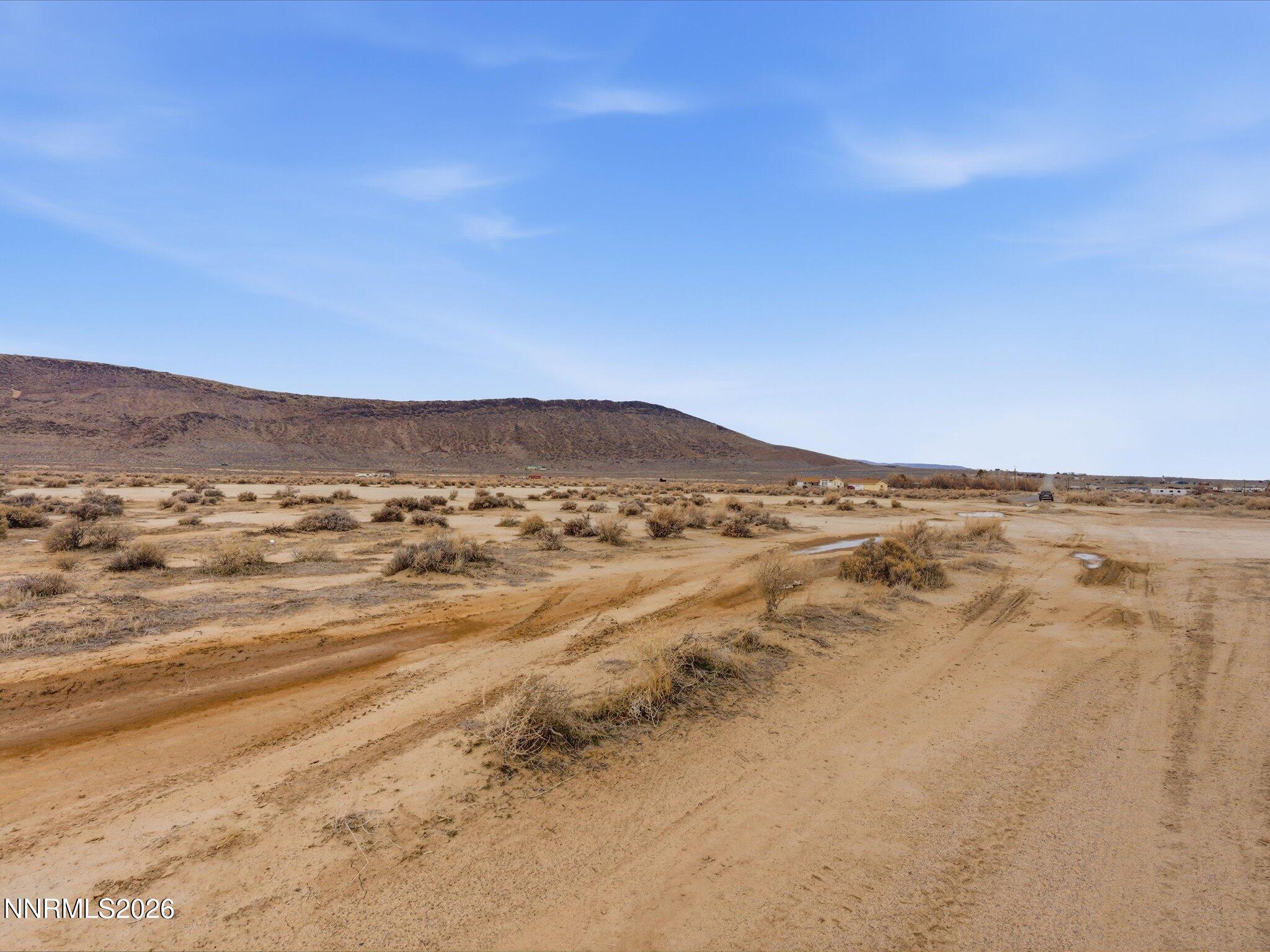 9035 Vía Segundo Silver Springs, NV 89429 - Photo 9 of 30 16-Street