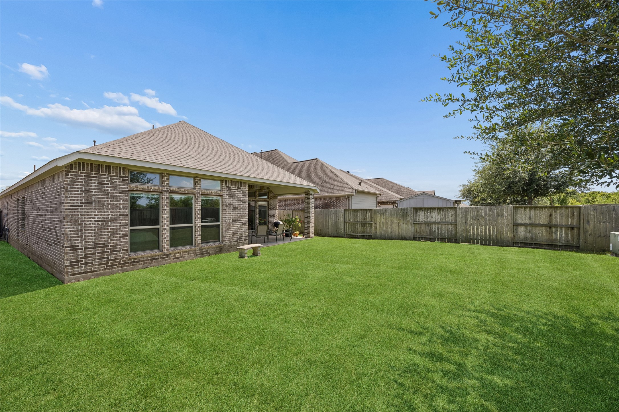 9230 Eckert Road Rosharon, TX 77583 - Photo 17 of 21 Backyard