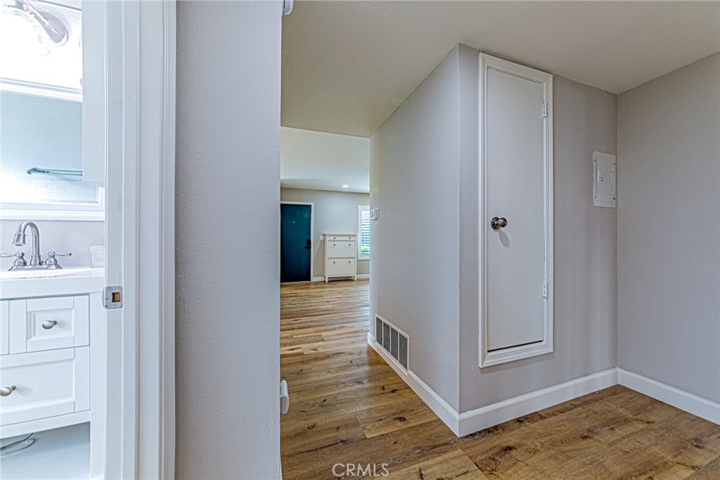 15510 Williams Street, Unit F Tustin, CA 92780 - Photo 13 of 34