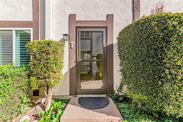 $618,000 | 15510 Williams Street, Unit F, Tustin, CA 92780