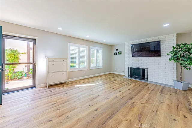 $618,000 | 15510 Williams Street, Unit F, Tustin, CA 92780