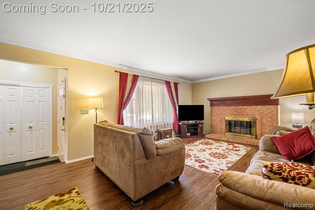 2132 Winchester Road Rochester, MI 48307 - Photo 7 of 51
