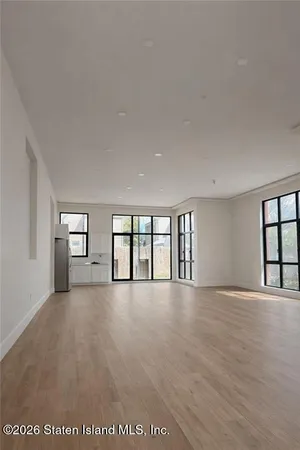 $1,790,000 | 25 Grasmere Avenue | Grasmere
