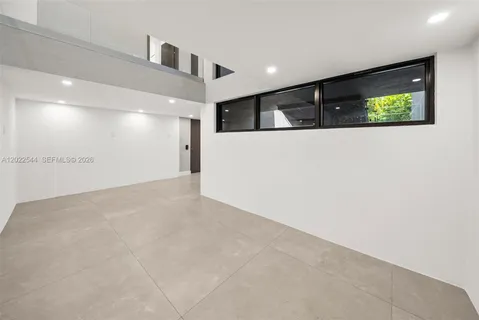 $8,950,000 | 900 Northeast 75th Street, Miami, FL 33138