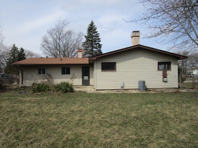 715 Rambler Court Streamwood, IL 60107 - Photo 10 of 11