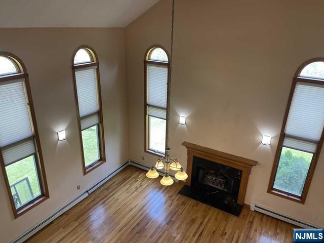 305 Cardinal Place Paramus, NJ 07652 - Photo 9 of 30 Gallery Image 9