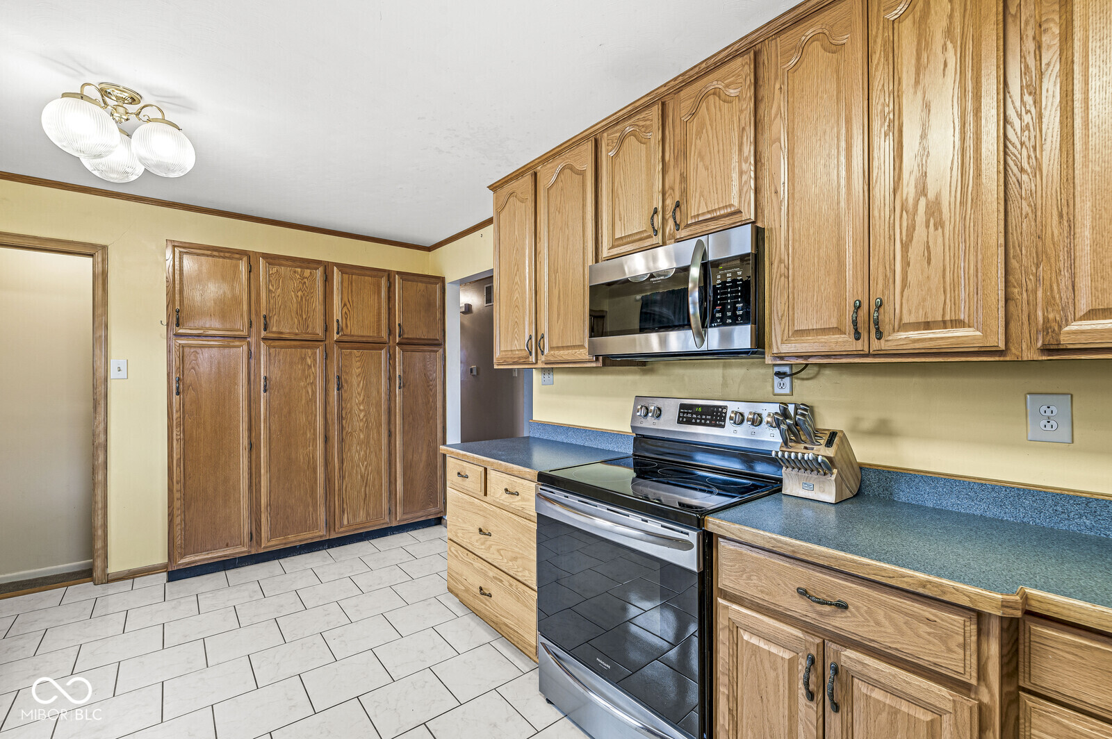 7039 Combs Road Indianapolis, IN 46237 - Photo 8 of 27 Gallery Image 8