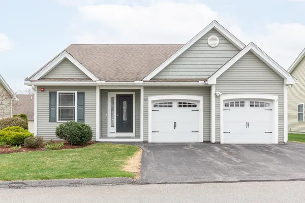 $639,900 | 59 Sagewood Drive, Pelham, NH 03076