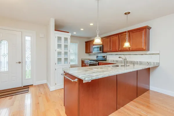 $639,900 | 59 Sagewood Drive, Pelham, NH 03076