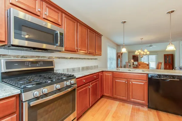 $639,900 | 59 Sagewood Drive, Pelham, NH 03076