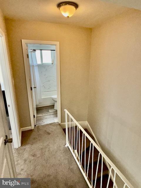 939 Owens Road Oxon Hill, MD 20745 - Photo 11 of 32 Upstairs Hallway