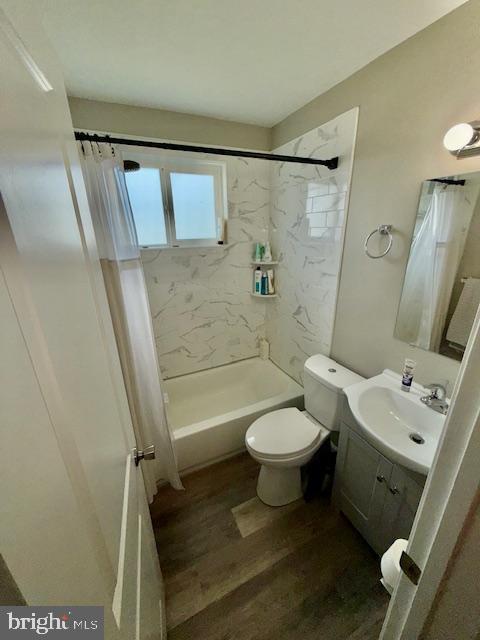 939 Owens Road Oxon Hill, MD 20745 - Photo 12 of 32 Full Bathroom