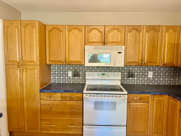 $2,250 | 119 Durham Drive, Goose Creek, SC 29445