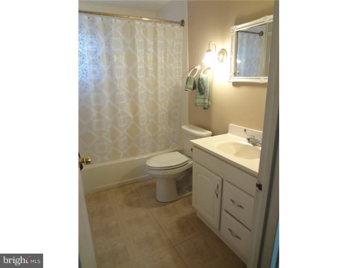 734 Hickory Road Secane, PA 19018 - Photo 12 of 20 Gallery Image 12