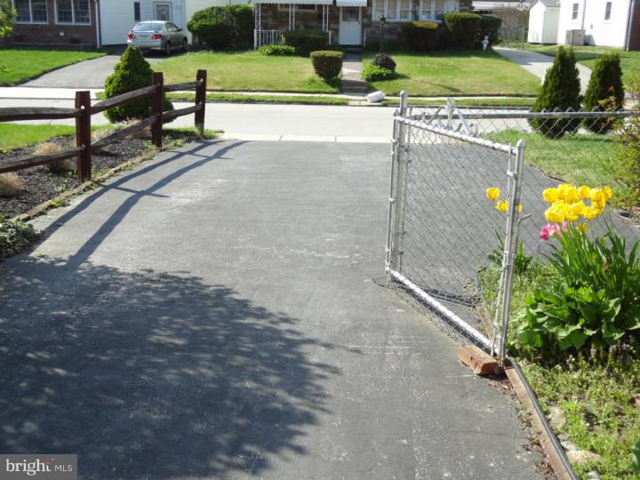 734 Hickory Road Secane, PA 19018 - Photo 15 of 20 Gallery Image 15
