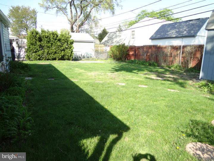 734 Hickory Road Secane, PA 19018 - Photo 17 of 20 Gallery Image 17