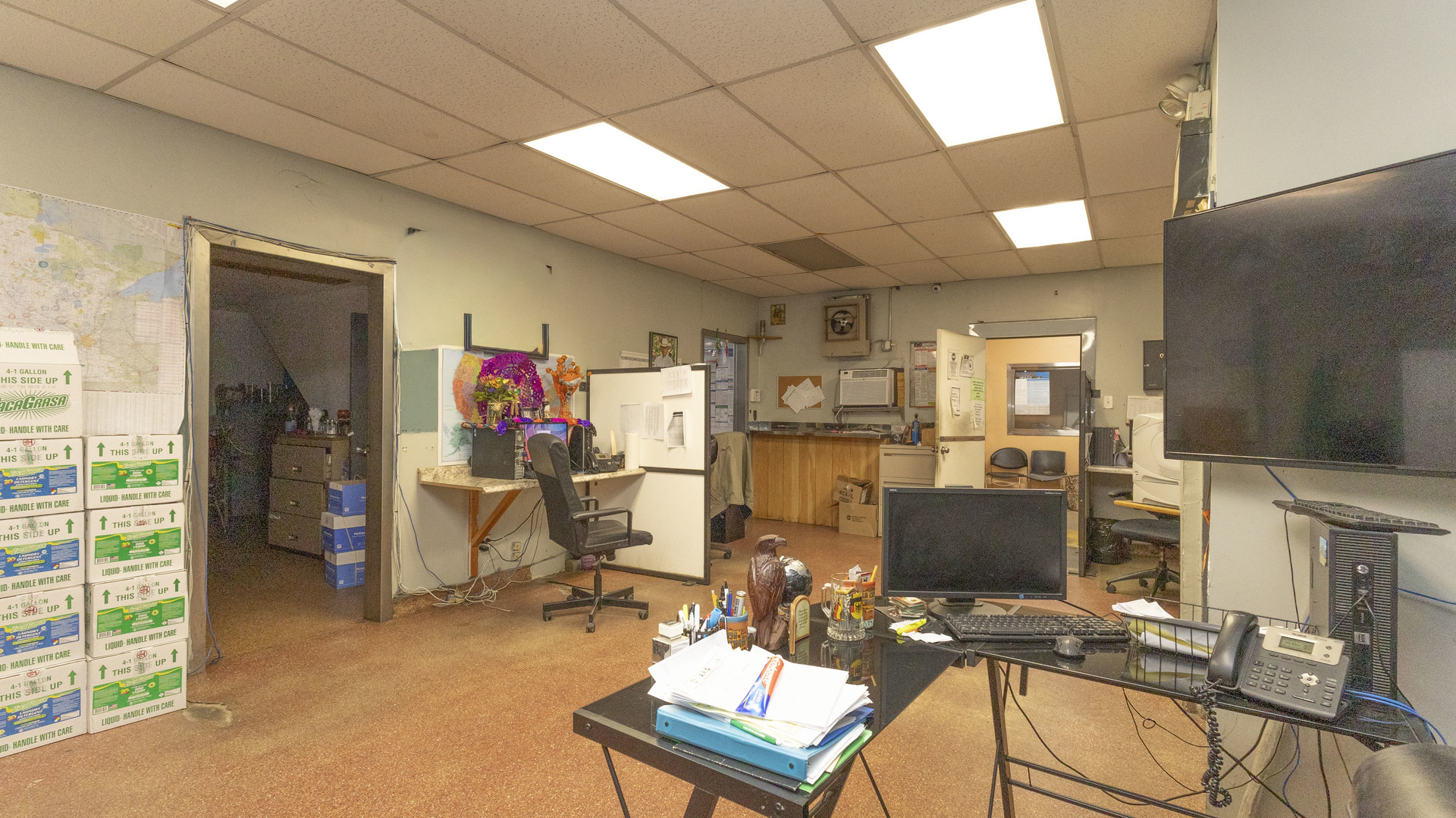 3612 West Roosevelt Road Chicago, IL 60624 - Photo 24 of 32 a view of a workspace with furniture