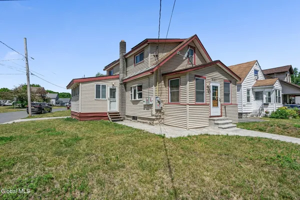 $299,900 | 3037 Cox Avenue, Rotterdam, NY 12306