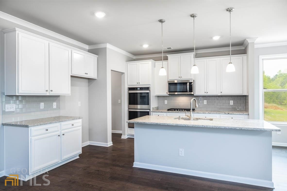 1921 Endress Circle Hampton, GA 30228 - Photo 12 of 52