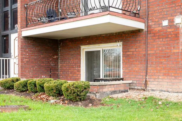 $80,000 | 17004 Novak Drive, Unit T104, Hazel Crest, IL 60429