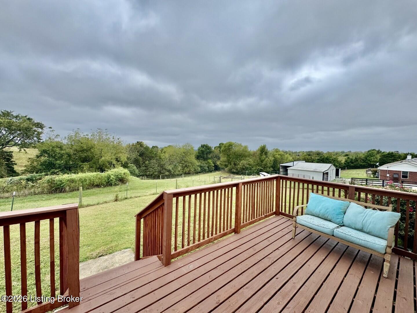 136 Haydon Lane Springfield, KY 40069 - Photo 25 of 30 025_Deck
