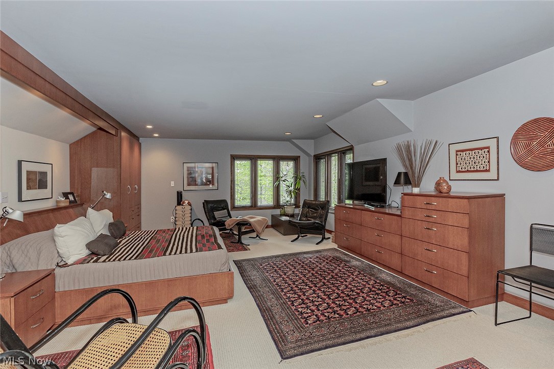 1510 Crest Road Cleveland Heights, OH 44121 - Photo 26 of 35