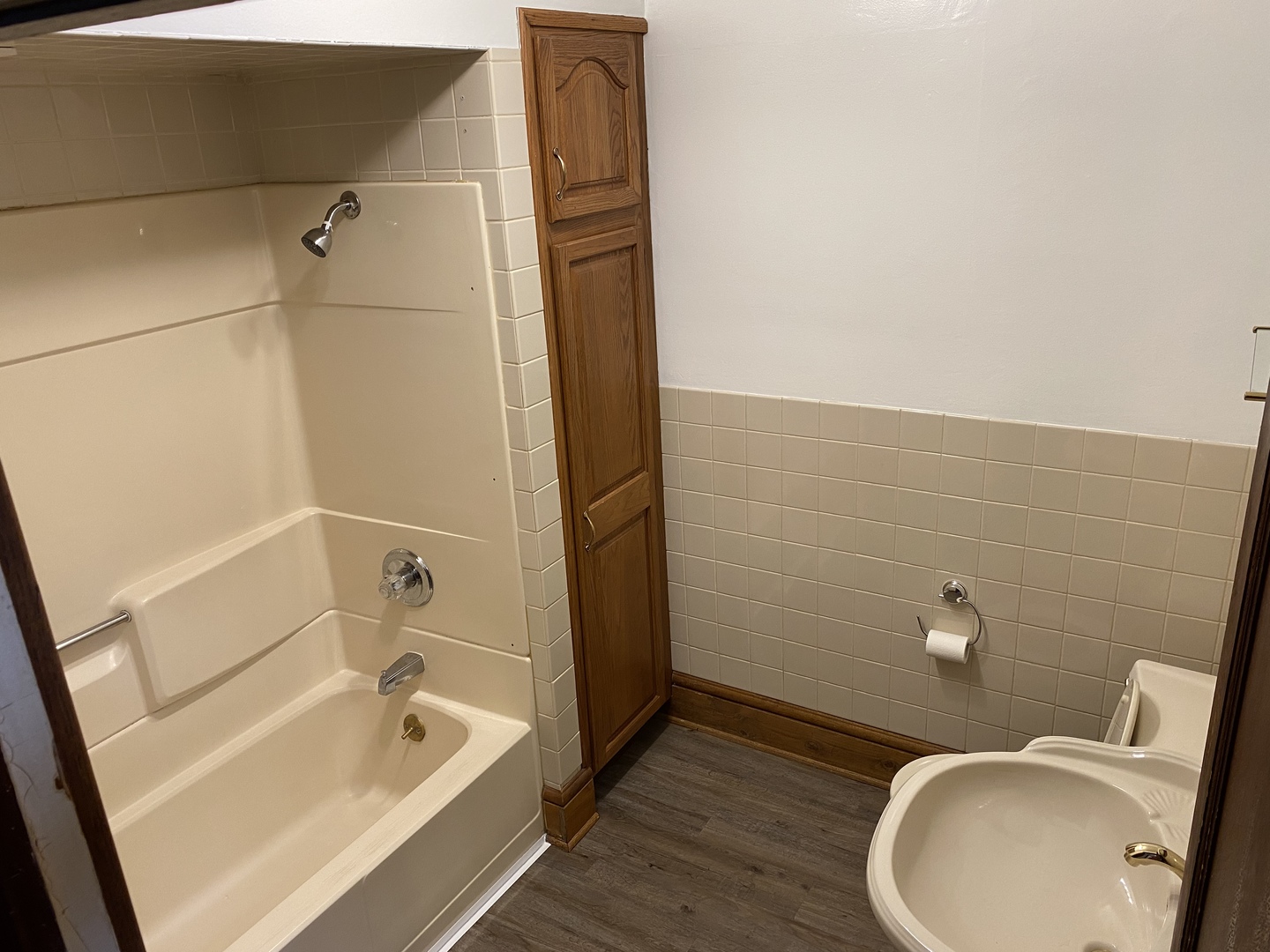 22 Payne Place Normal, IL 61761 - Photo 17 of 26 a bathroom with a tub and sink