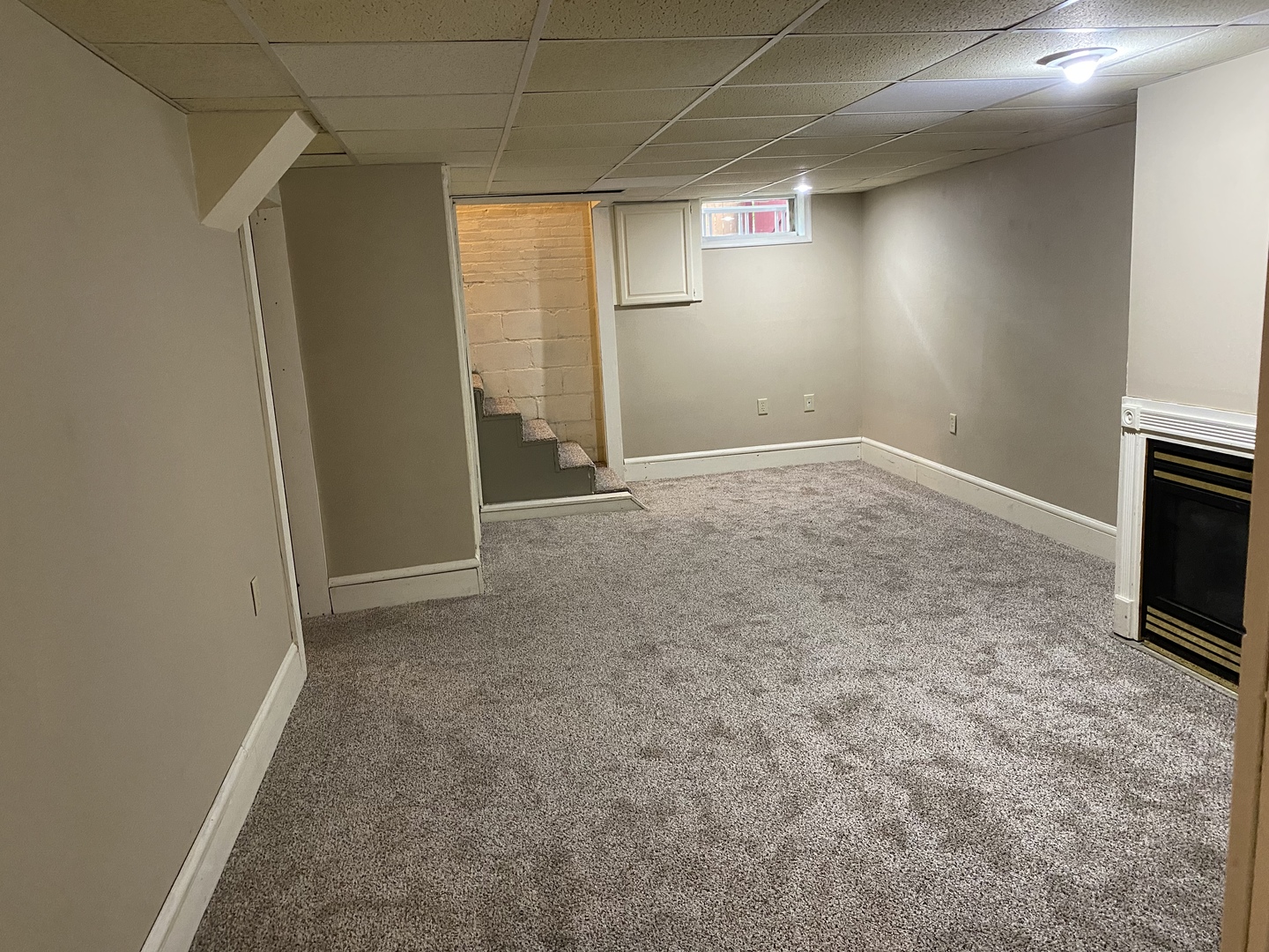22 Payne Place Normal, IL 61761 - Photo 19 of 26 an empty room with windows