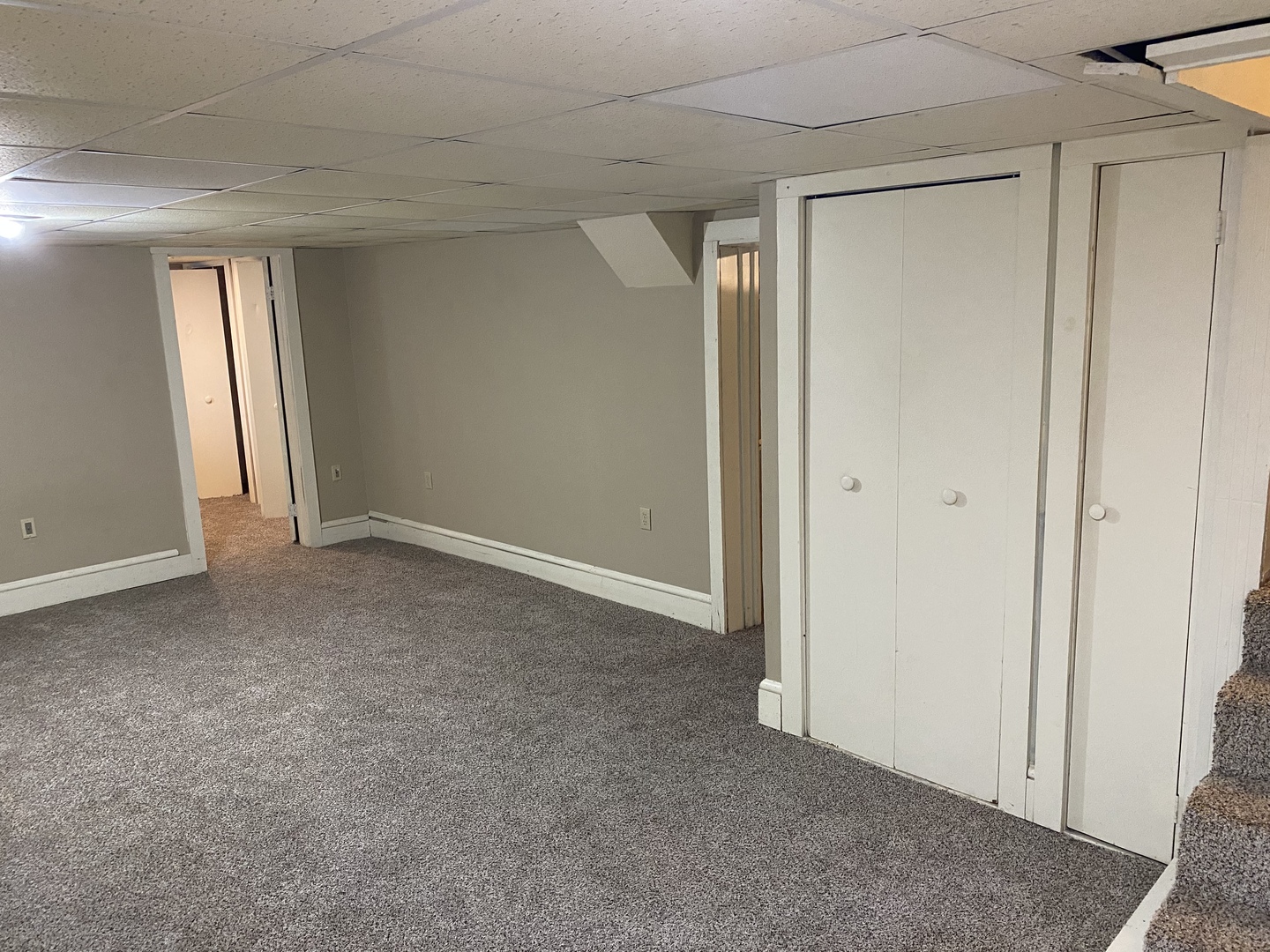 22 Payne Place Normal, IL 61761 - Photo 21 of 26 an empty room that has a grey walls