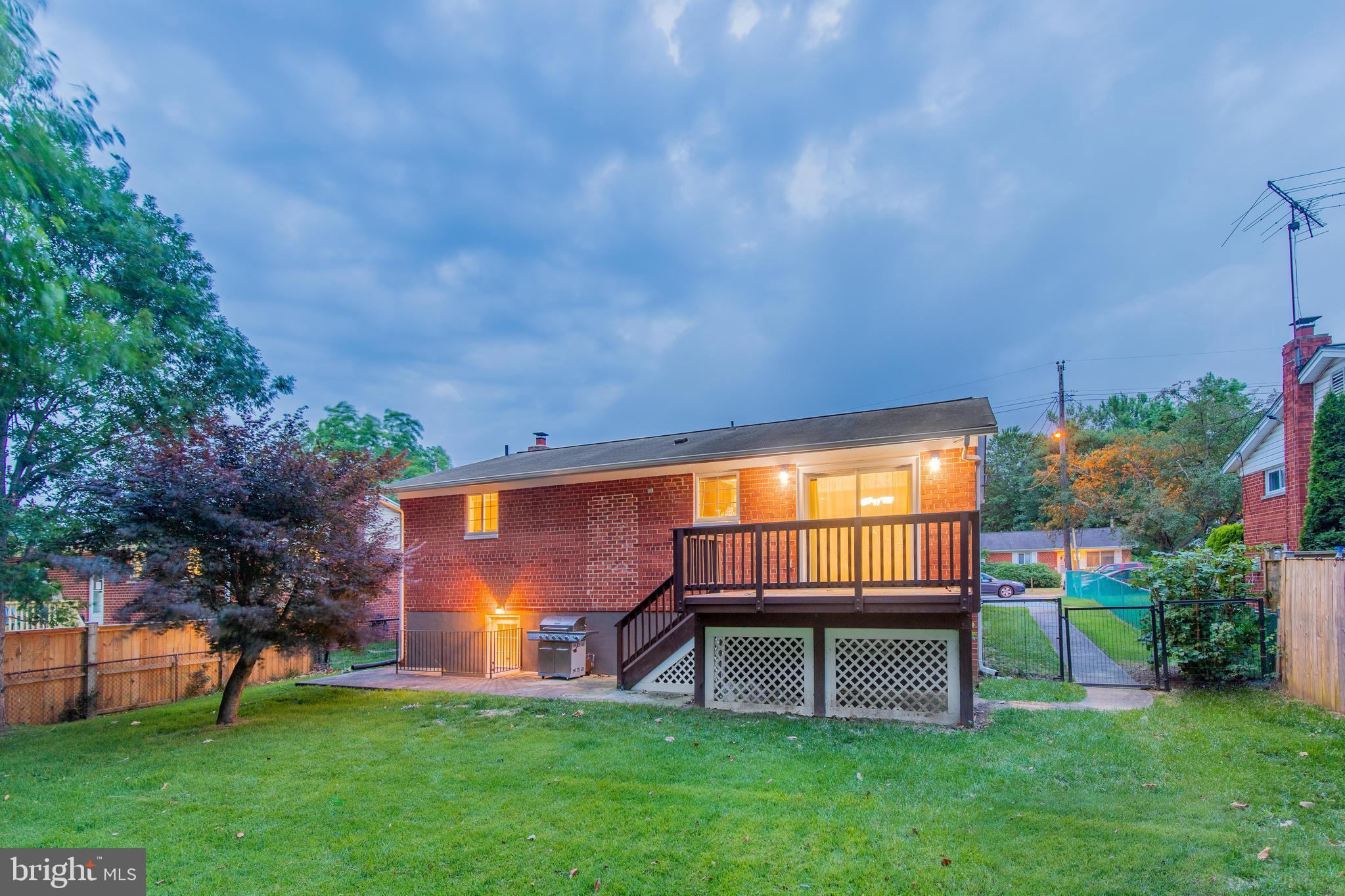 217 Hannes Street Silver Spring, MD 20901 - Photo 2 of 50