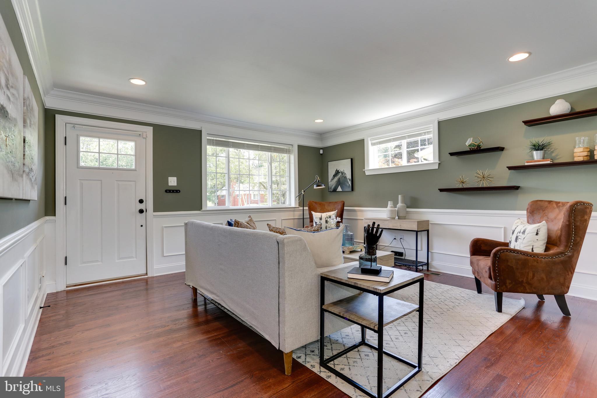 217 Hannes Street Silver Spring, MD 20901 - Photo 3 of 50