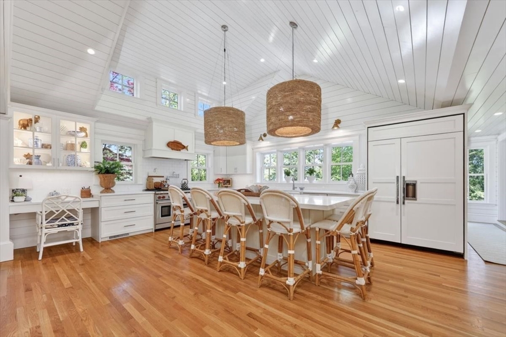 30 Spring Street Hingham, MA 02043 - Photo 3 of 40