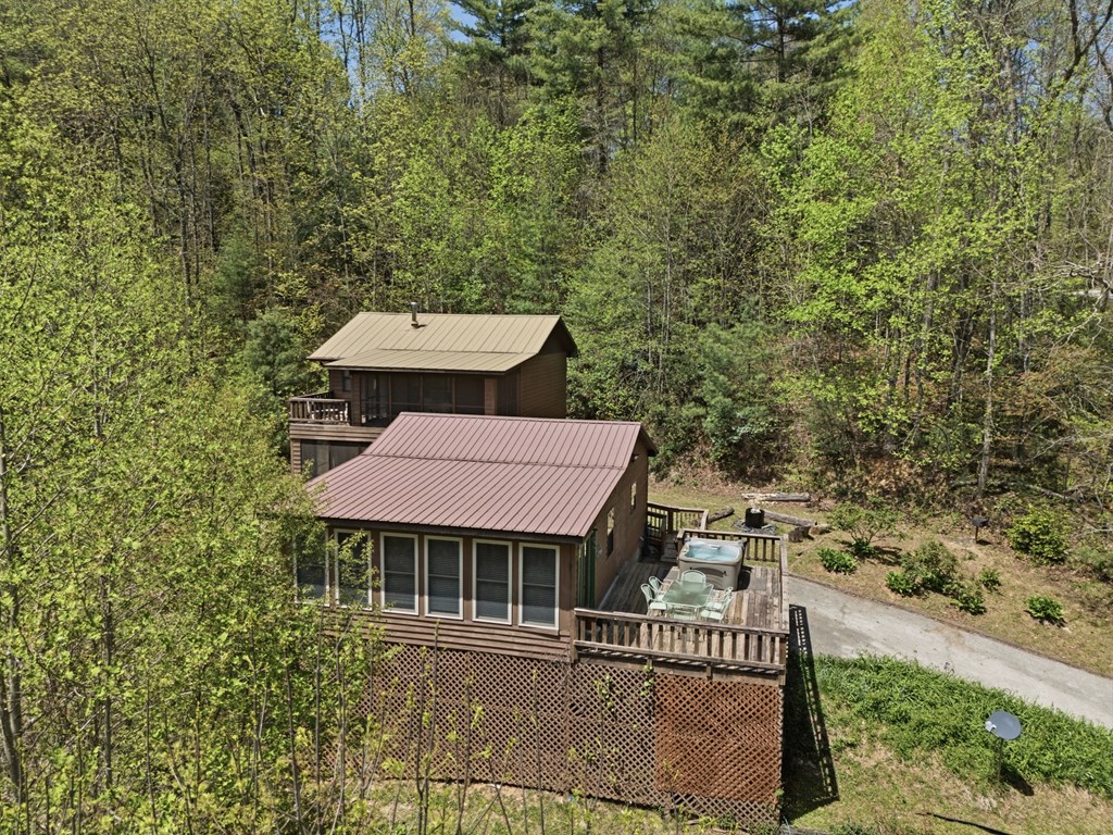 4541 Winding Stairs Road Topton, NC 28781 - Photo 28 of 34 front view of a house with a yard