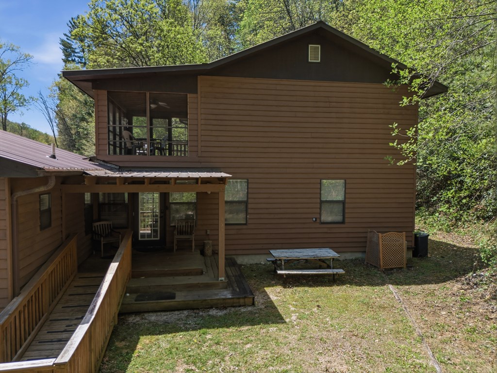 4541 Winding Stairs Road Topton, NC 28781 - Photo 29 of 34 a front view of a house with garden