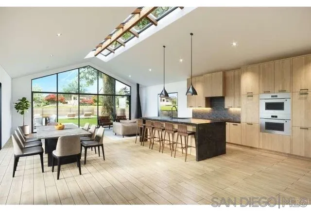 $2,300,000 | 31565 Eagle Rock Way, Laguna Beach, CA 92651