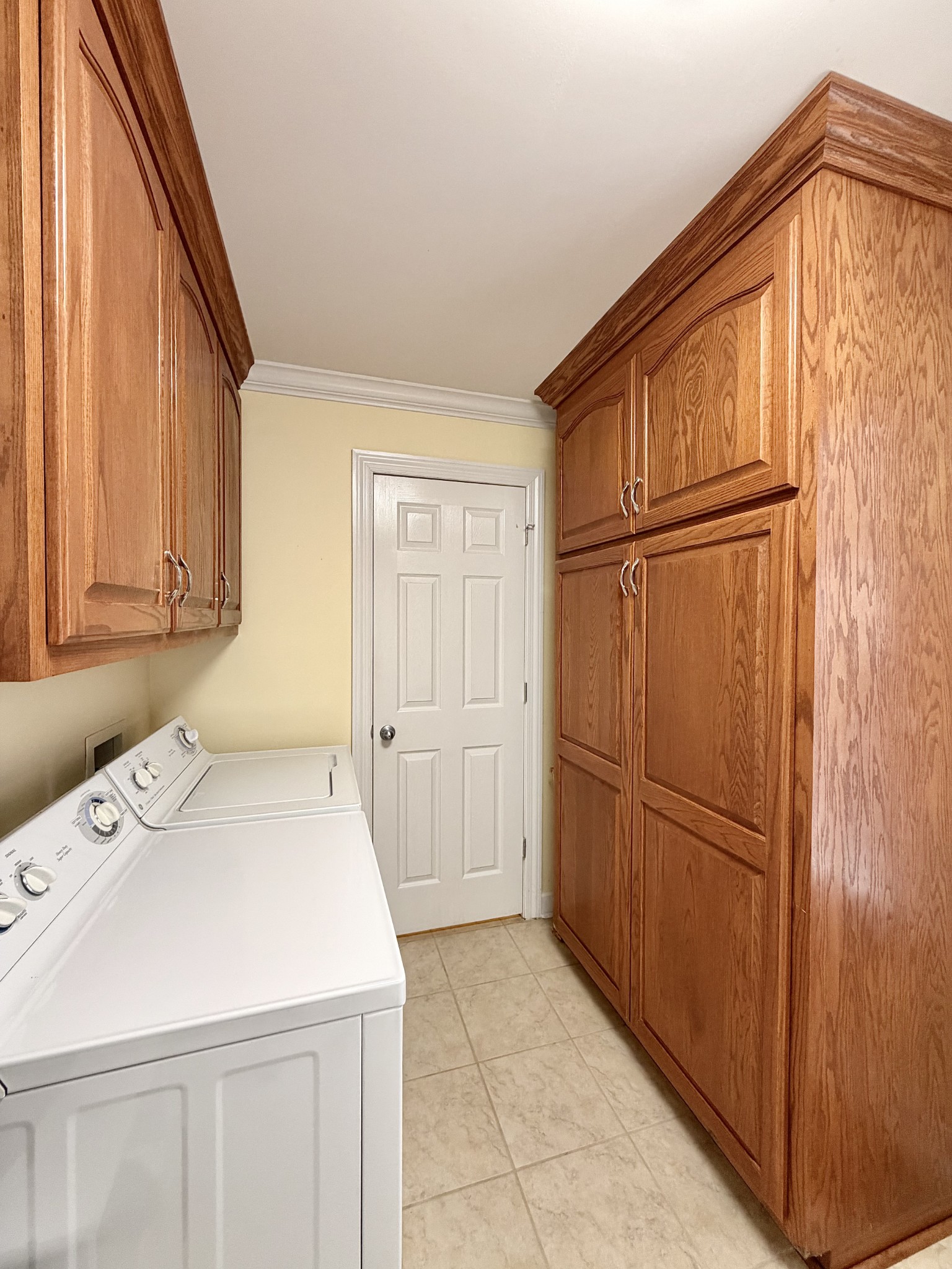 101 Mimi Circle Pulaski, TN 38478 - Photo 26 of 56 a utility room with dryer and washer