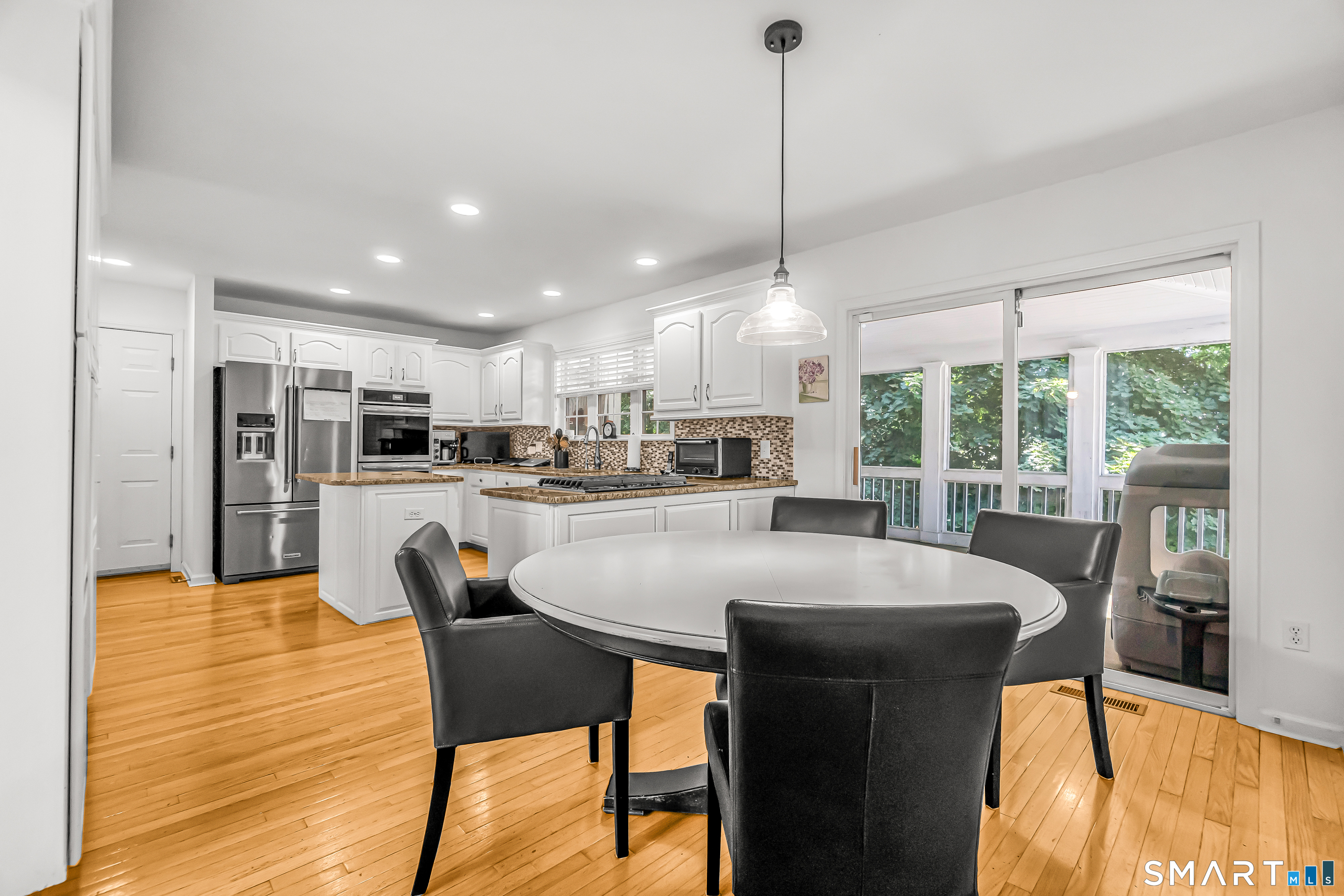 85 Old Colony Road, Unit 85 Monroe, CT 06468 - Photo 2 of 38