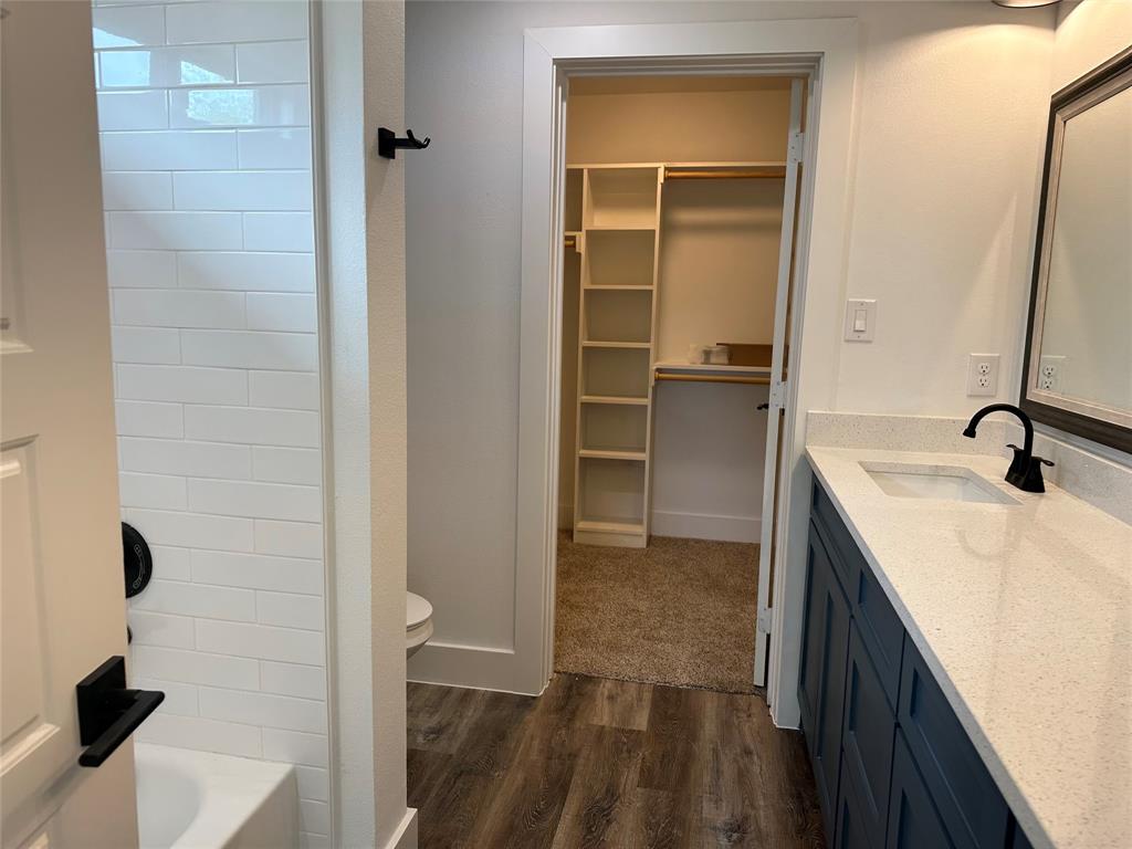 803 Sam Houston Street Rockwall, TX 75087 - Photo 11 of 14