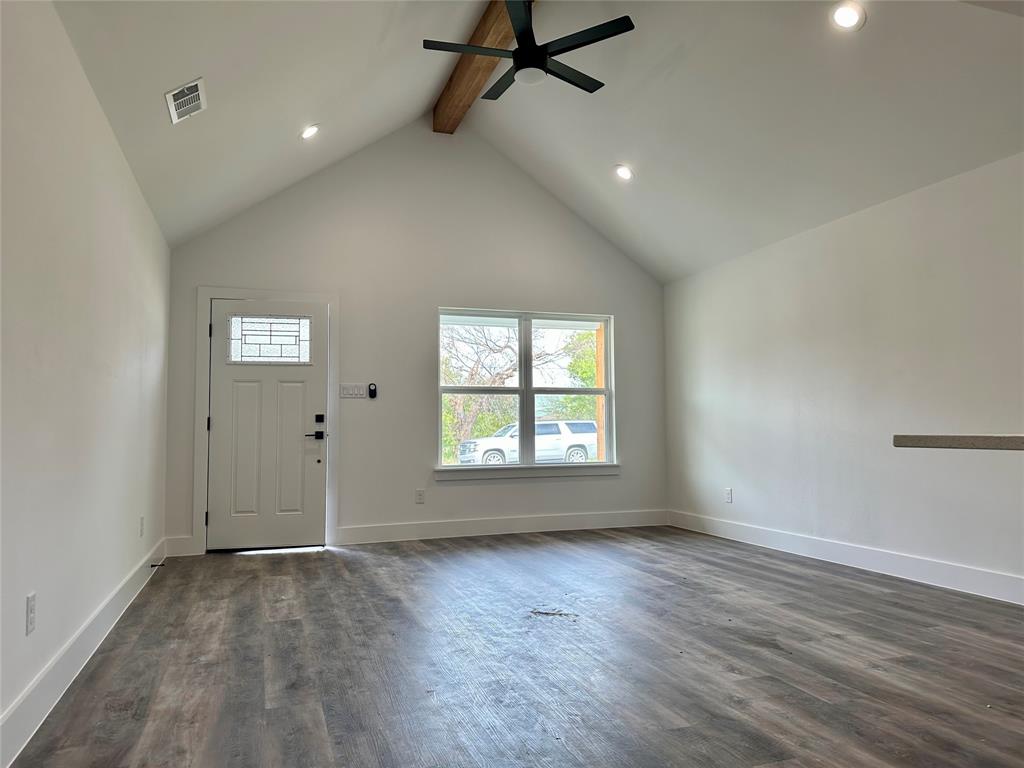 803 Sam Houston Street Rockwall, TX 75087 - Photo 3 of 14