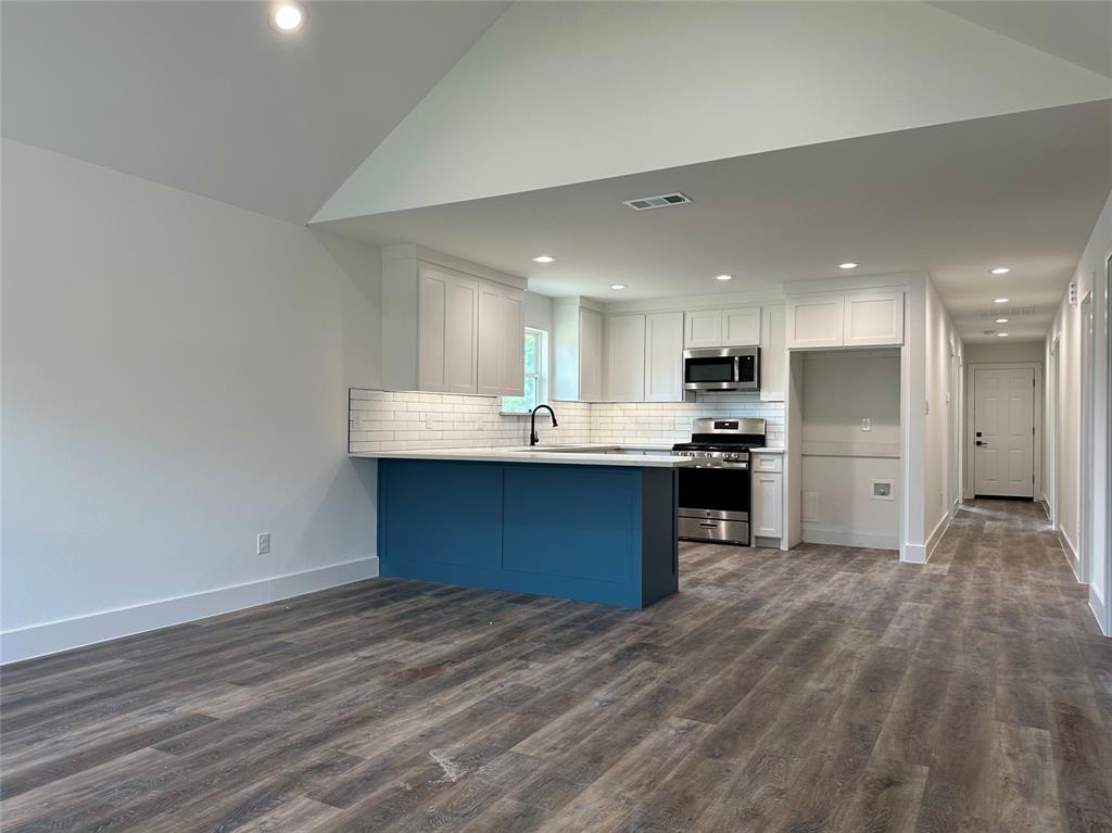 803 Sam Houston Street Rockwall, TX 75087 - Photo 4 of 14