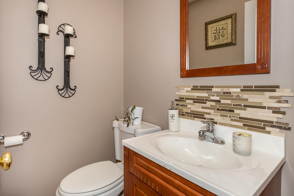 17 Lafield Street, Unit 1 Boston, MA 02122 - Photo 12 of 14