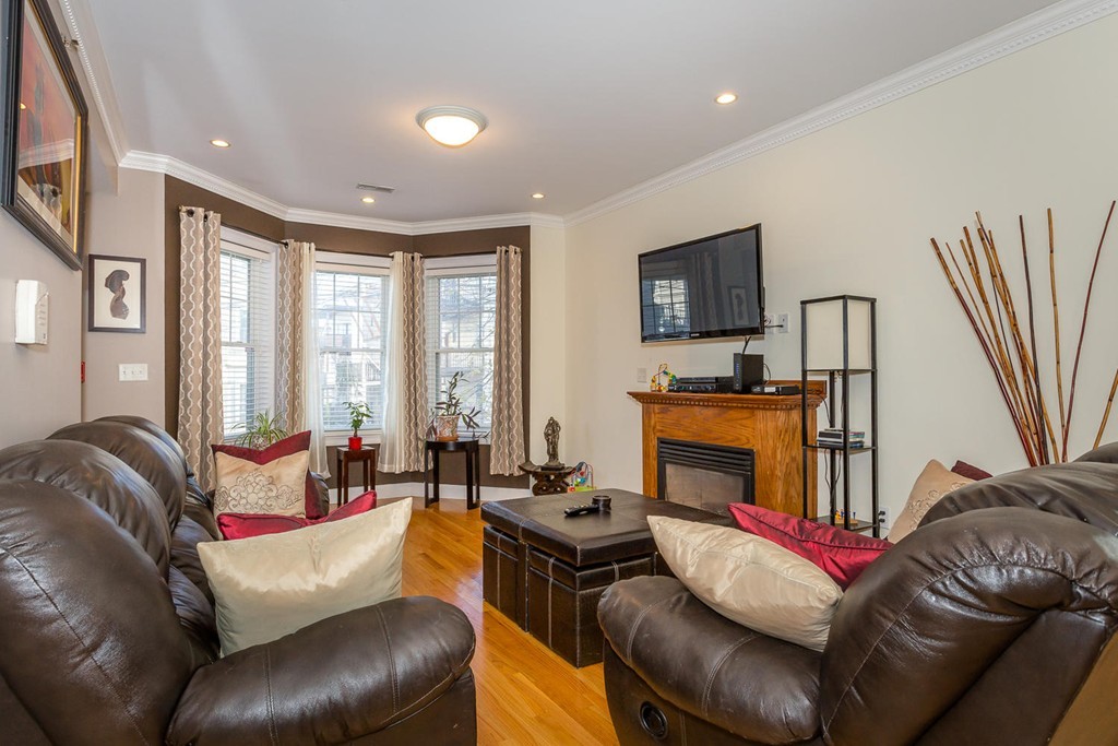 17 Lafield Street, Unit 1 Boston, MA 02122 - Photo 3 of 14