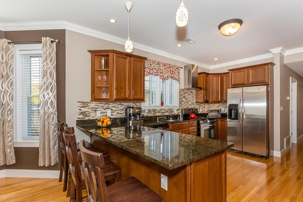 17 Lafield Street, Unit 1 Boston, MA 02122 - Photo 5 of 14