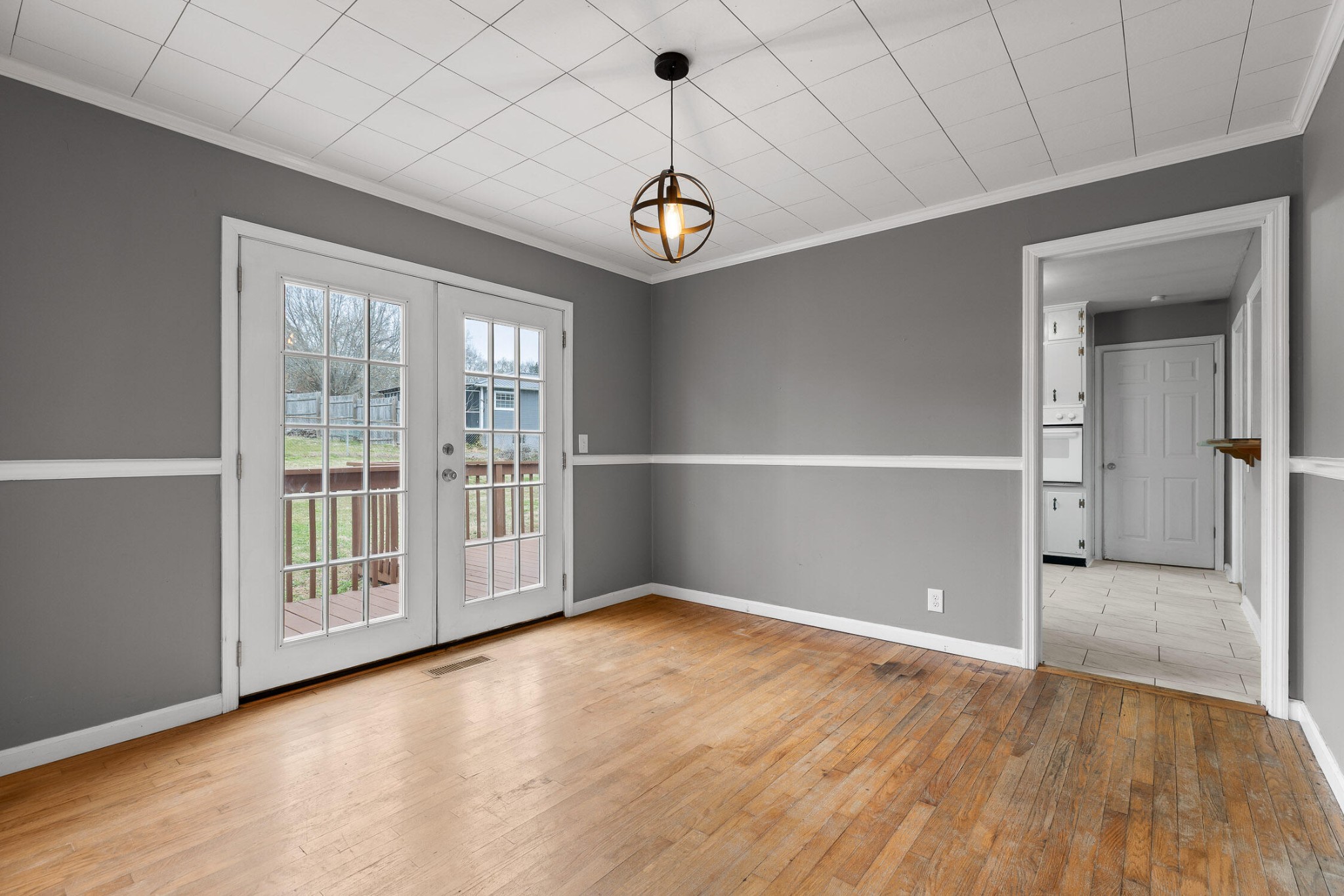 45 Virginia Avenue Rossville, GA 30741 - Photo 14 of 28 wooden floor in an empty room with a window