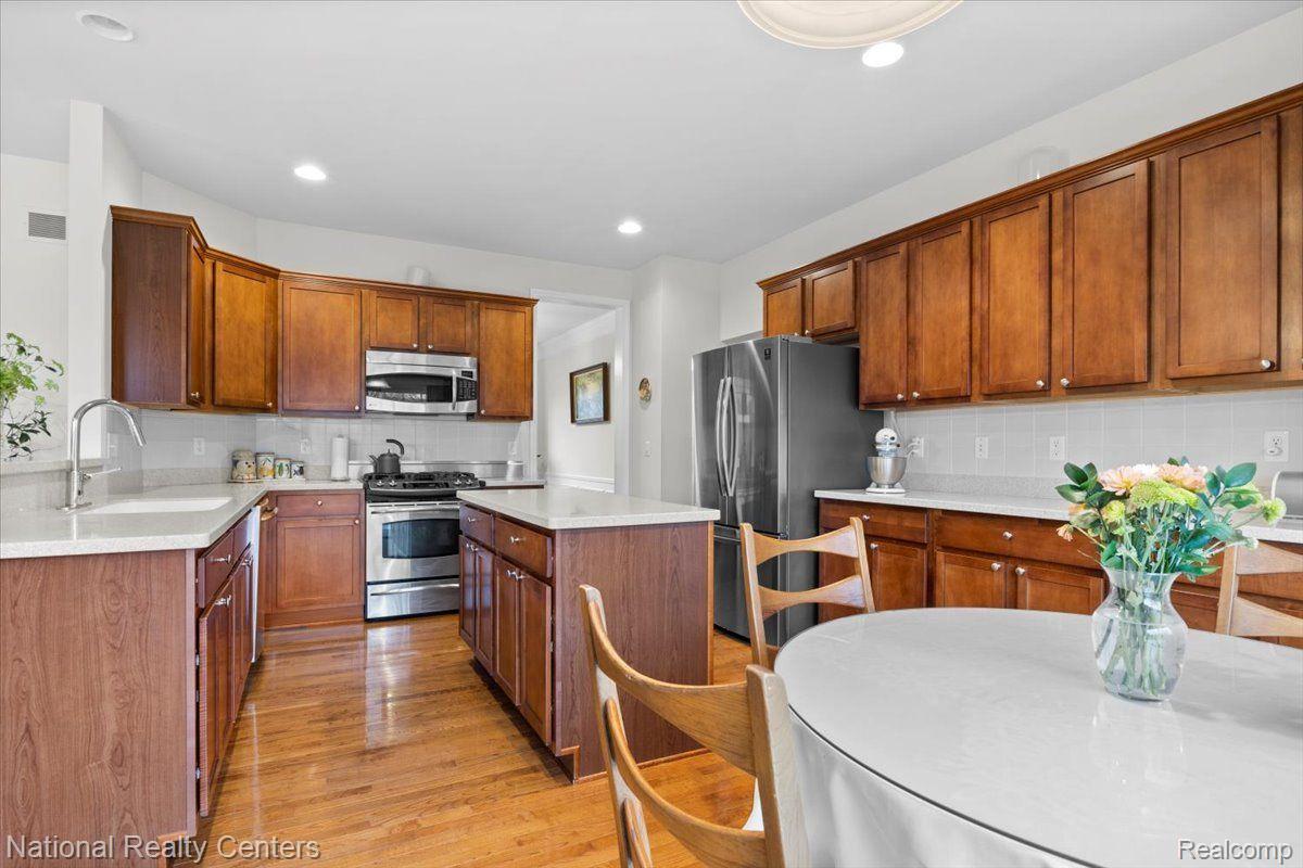 2603 Barkhill Road Canton, MI 48188 - Photo 14 of 30 Gallery Image 14