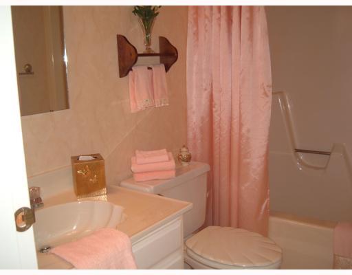 401 Forest Ridge Drive Forest Hills, PA 15221 - Photo 13 of 18 Master Bath/Spa. Light and bright Bathroom