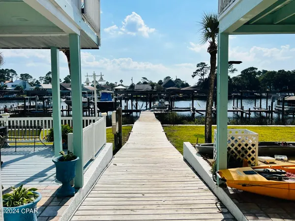 $1,950 | 8623 North Lagoon Drive, Unit B10, Panama City Beach, FL 32408